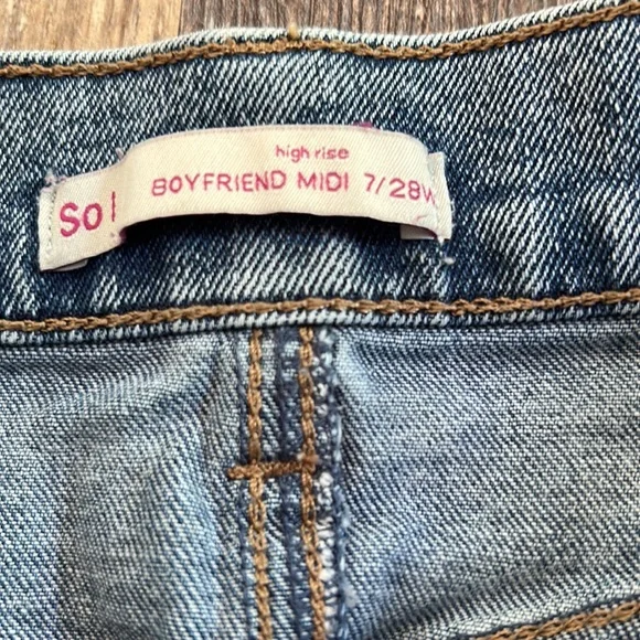 SO High Rise Boyfriend Midi Denim Jean Shorts Size 7/28 W - Picture 4 of 9
